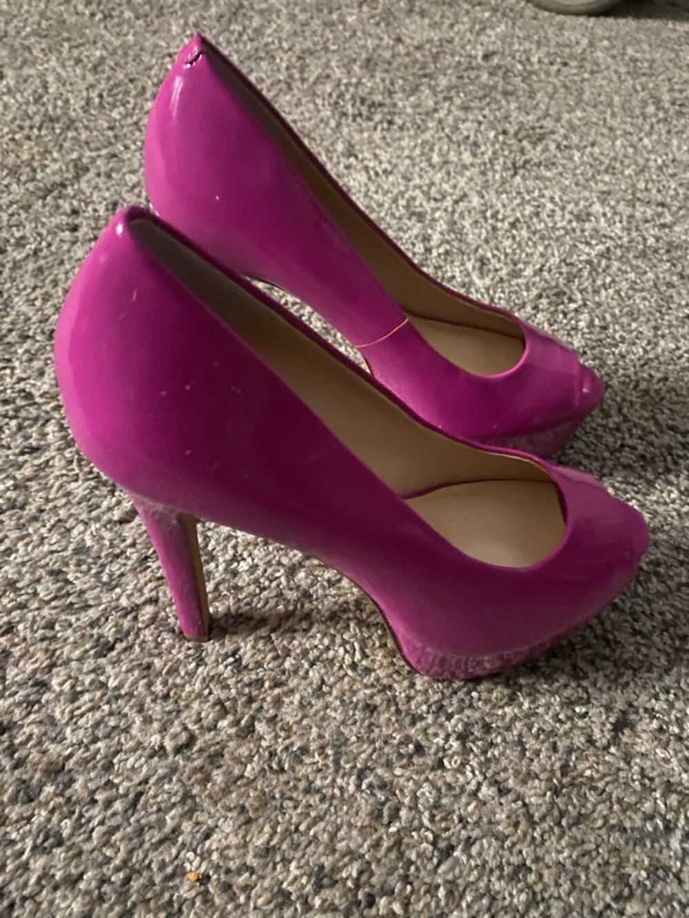 Jessica Simpson Women's Hot Pink Platform Pumps